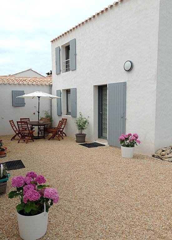 Gîte pour 5 personnes, avec terrasse - 1