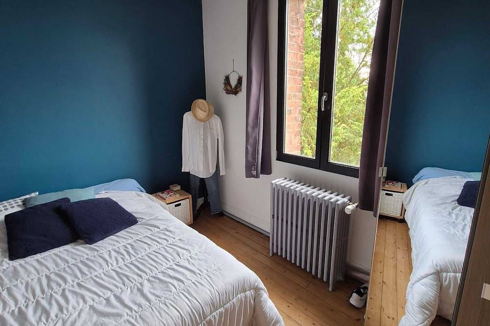A charming house with a large garden, 3 bedrooms, and an unobstructed view. in Rouen, Rouen und Umgebung