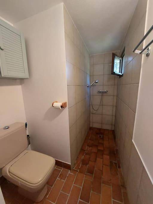 Location de vacances pour 12 personnes, avec vue et jardin, animaux acceptés à Saint-Martin-d'Août - 4