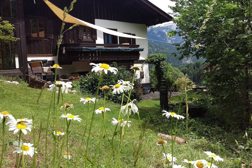 Uriges Heutal-Haus in Unken in Unken, Pinzgau