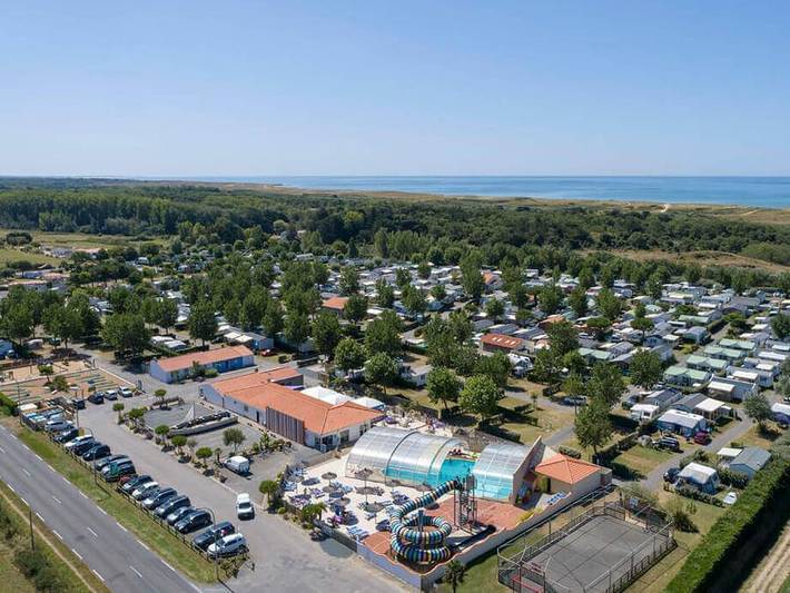 Camping voor 6 personen, met Terras en Kinderzwembad in Saint-Gilles-Croix-de-Vie