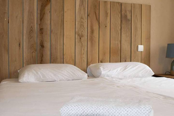 Gîte pour 4 personnes, avec jardin à Rouzède - 2