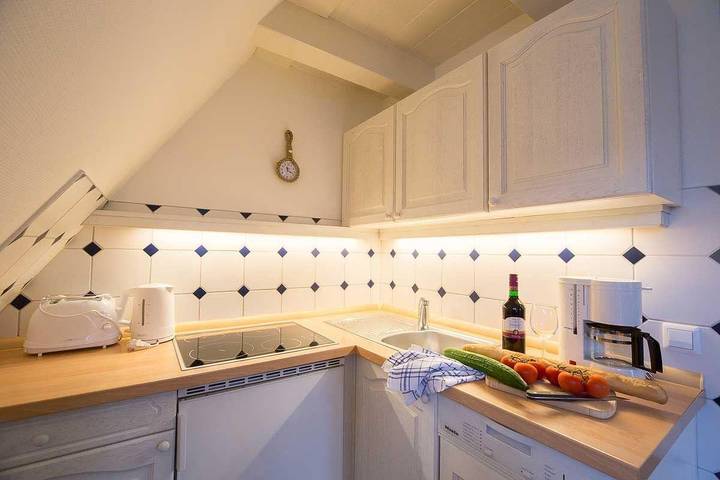 Ferienwohnung für 3 Personen, mit Terrasse und Garten in Süddorf - 4