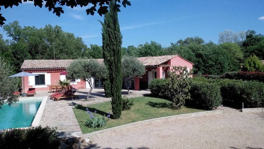 Gîte pour 6 personnes, avec Piscine à Vidauban - 3