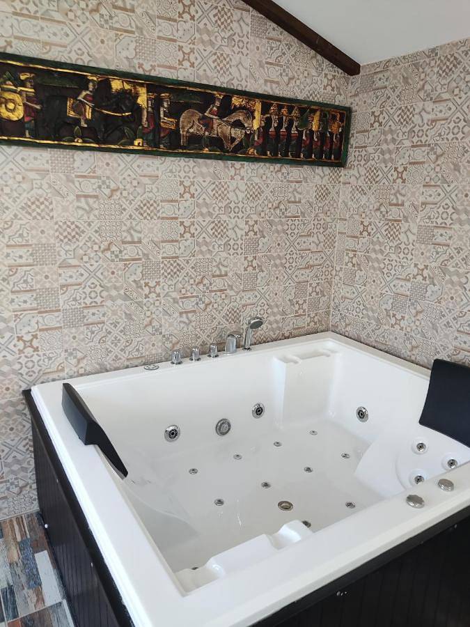 Chalet para 2 personas, con terraza además de piscina y vistas en Provincia de Cádiz - 4