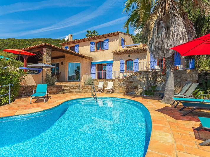 Location de vacances pour 6 personnes, avec jardin et balcon dans Cavalière - 2