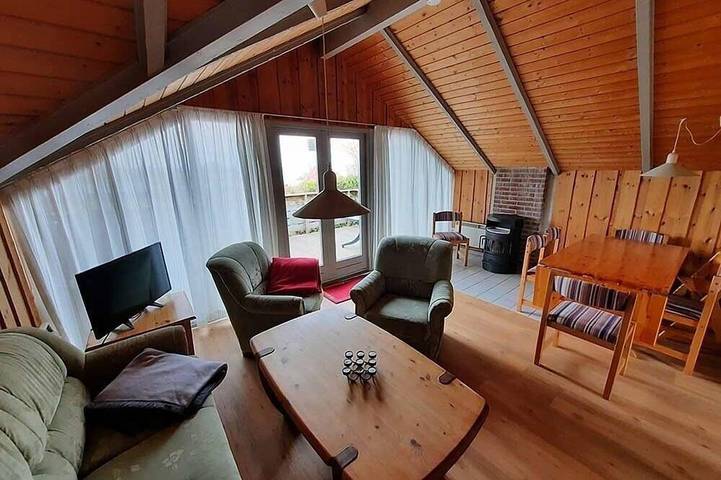 Ferienhaus für 6 Personen, mit Garten in Bockholm