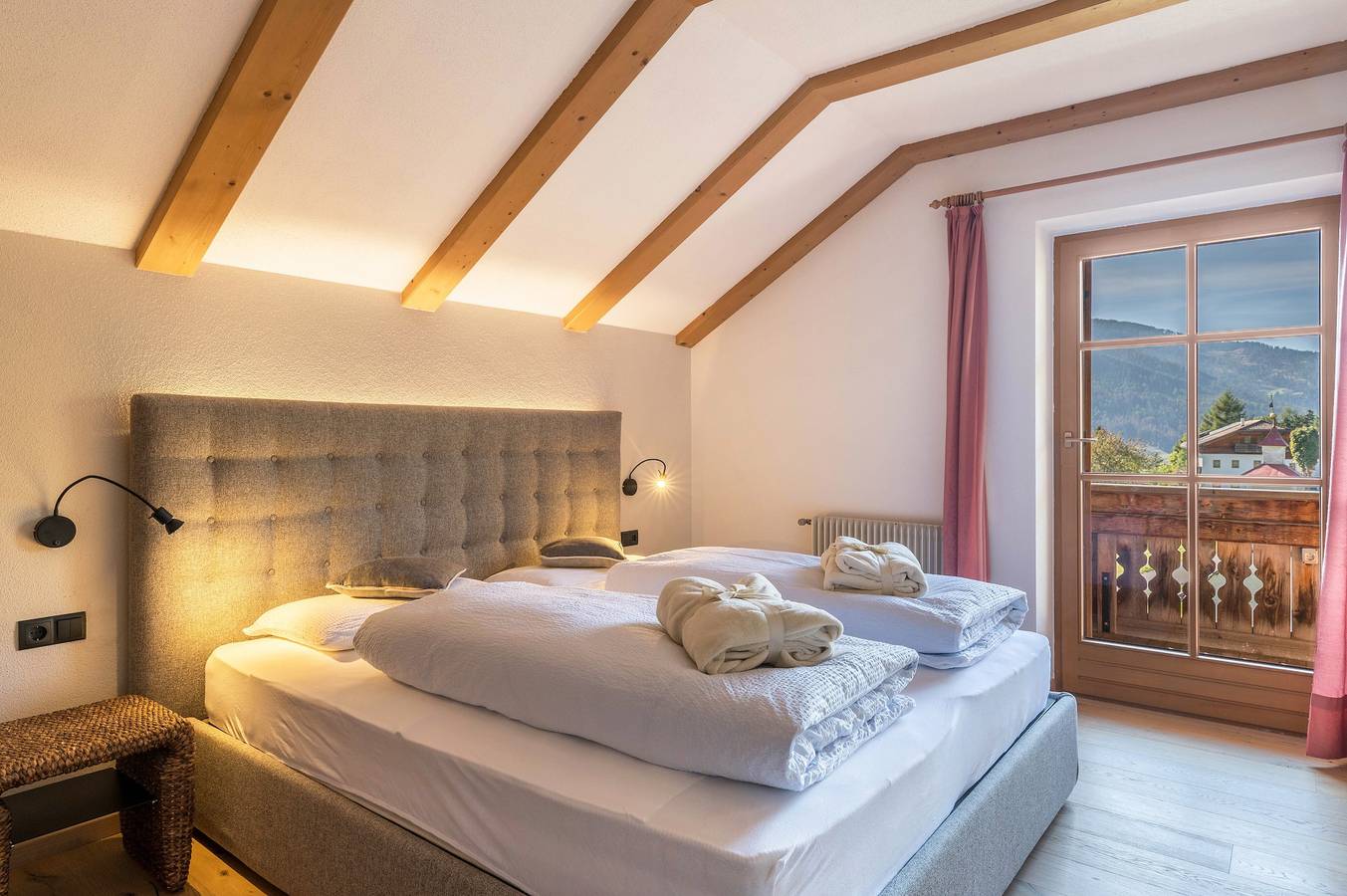 Ganze Wohnung, Ferienwohnung Häuslerhof Tilia mit Bergblick, Balkon und Wlan in Villgratner Berge, Niederdorf
