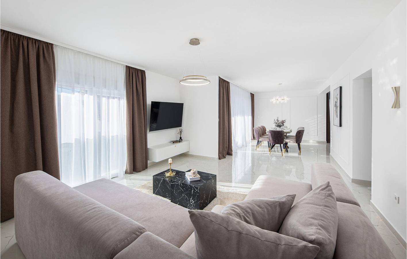 Gemütliche Ferienwohnung mit Pool, Terrasse und WLAN in der Nähe von Trilj und Stari Grab in Dalmatinisches Zagora