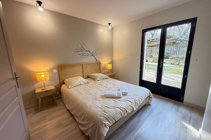 Gîte pour 15 personnes, avec jardin, animaux acceptés à Donnery - 2
