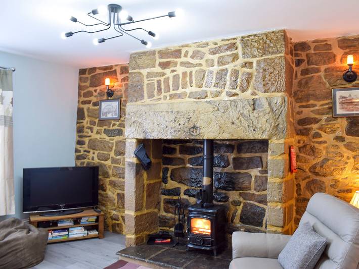Cottage for 4 people, with garden, with pets in Amble