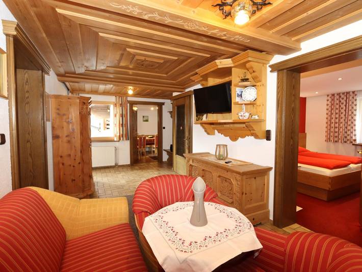 Ferienwohnung für 10 Personen, mit Balkon in Tiroler Oberland - 2