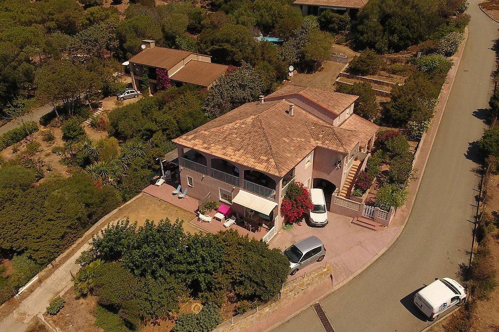 Appartamento intero, Spiaggia sud di Tizzano Corsica a 120m in Tizzano, Sartena