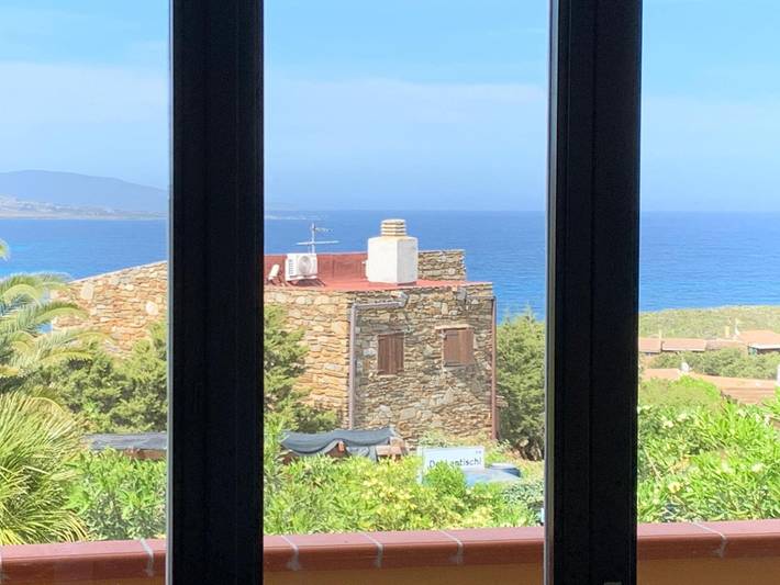 Location de vacances pour 6 personnes, avec jardin et balcon, animaux acceptés à Stintino - 2