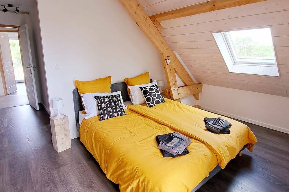 The house at the end of the road in Poey-d'Oloron, Béarn