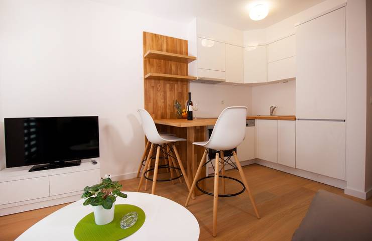 Ganze Wohnung, 1-Zimmer-Ferienwohnung mit Klima Makarska A-19145-d in Makarska, Makarska Riviera