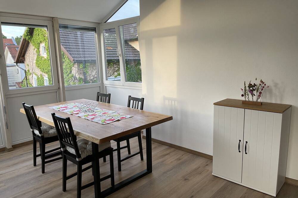 Ganze Wohnung, Freundliche Ferienwohnung an der Linde- 4 Personen, 60qm, mit Balkon in Altötting, Landkreis Altötting