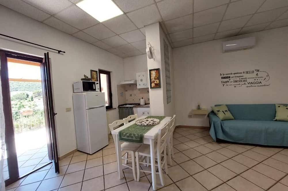 Appartamento intero, Appartamento Vacanze il Filadelfo a pochi chilometri dal mare in Iglesias Centro, Iglesias