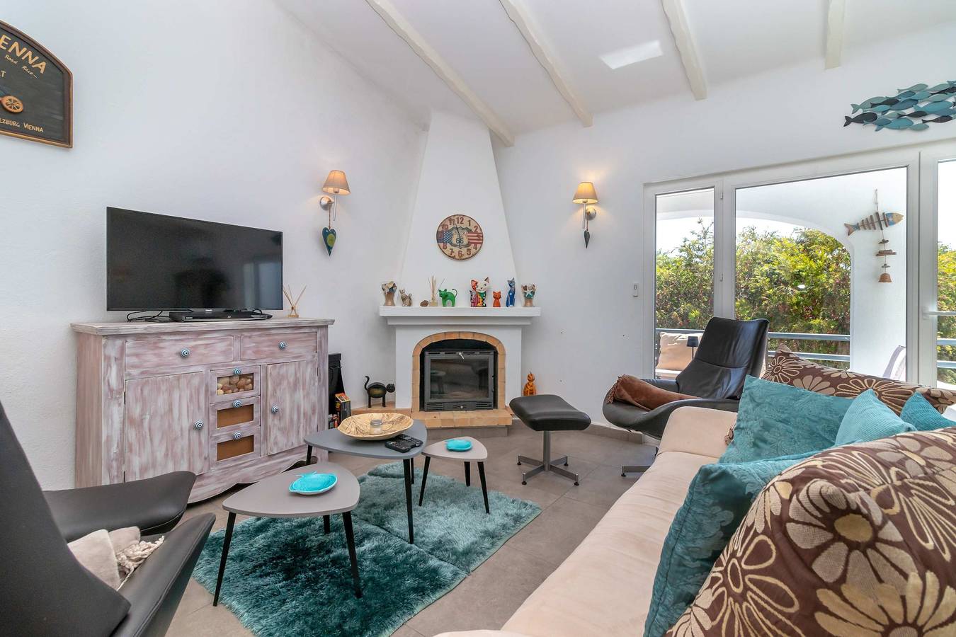 Casa Moinho – Stylish 2 Bedroom Townhouse with Communal Pool, Carvoeiro in Carvoeiro, Lagoa