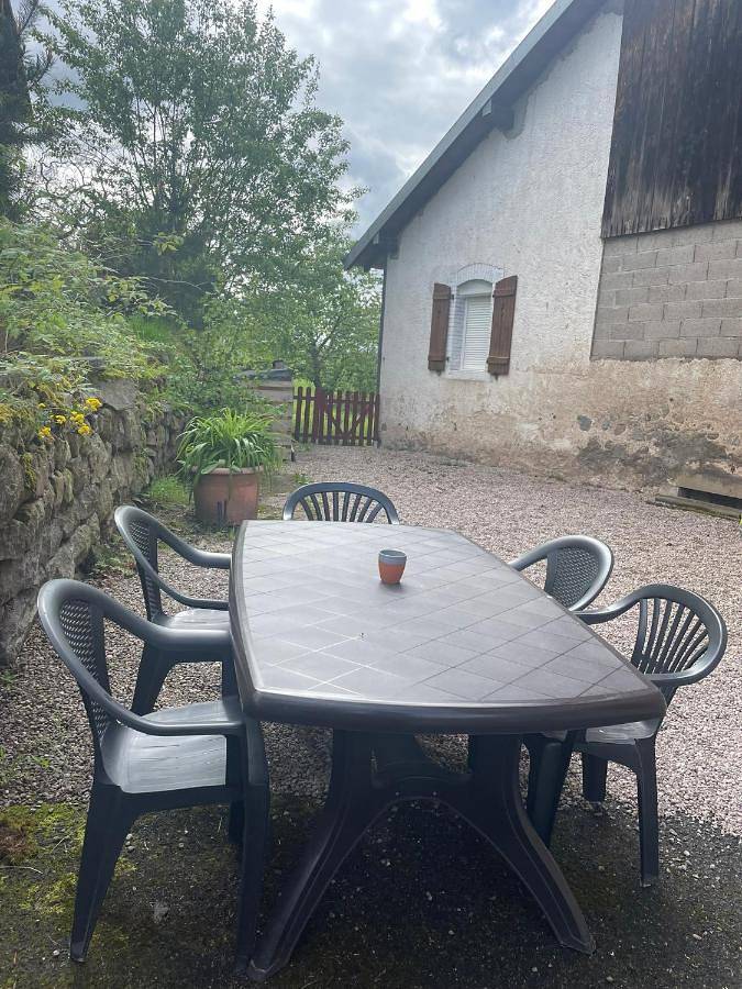 Location de vacances pour 8 personnes, avec terrasse, animaux acceptés à Rochesson - 2