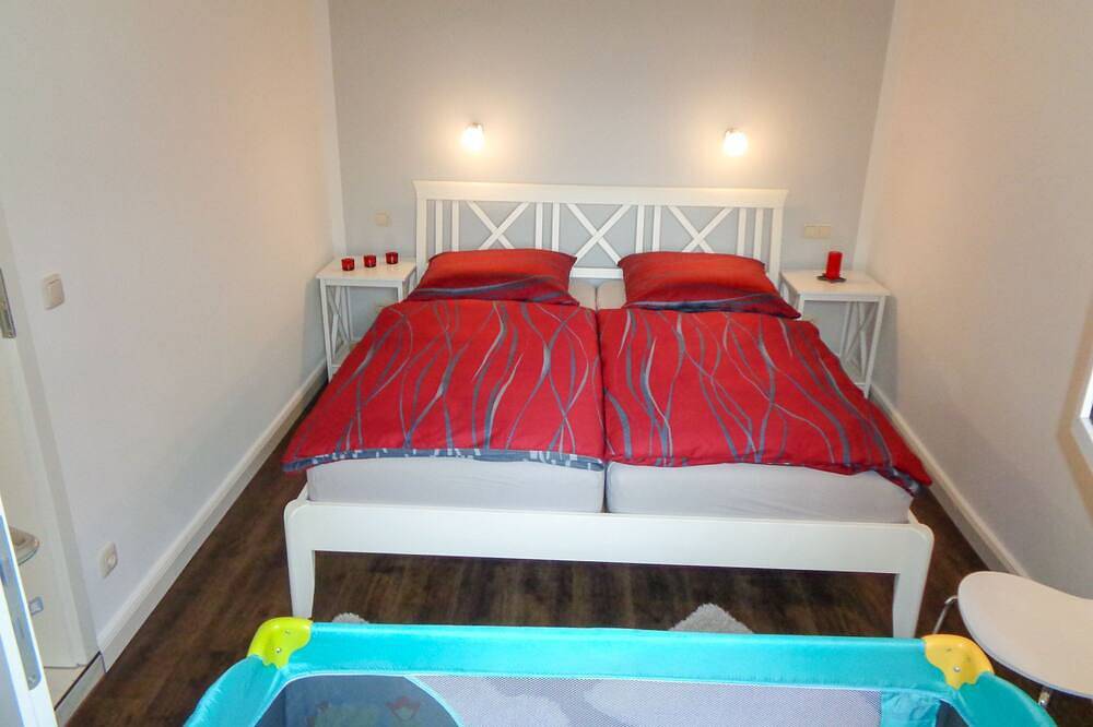 Ganze Wohnung, Ferienwohnung Am Recknitzhang in Ahrenshagen-Daskow, Vorpommern-Rügen