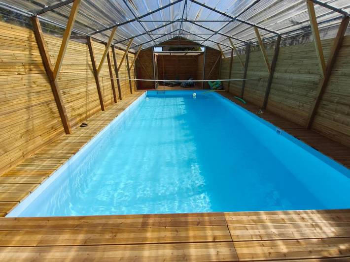Chambre d’hôte pour 2 personnes, avec Terrasse et Jardin ainsi que Piscine et Vue