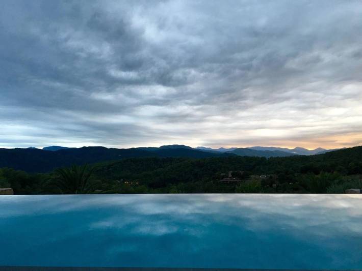 Gîte pour 4 personnes, avec vue et bassin pour enfant ainsi que jardin et piscine à Beuda - 2