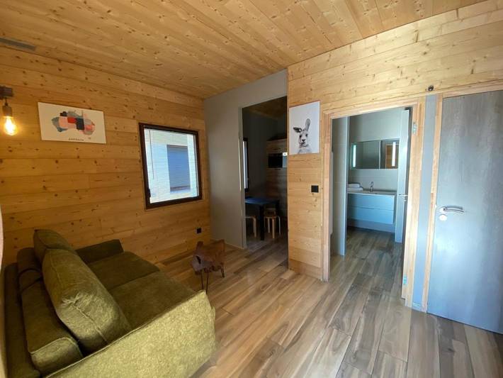 Hôtel pour 4 personnes, avec terrasse et piscine à Saint-Vulbas - 2