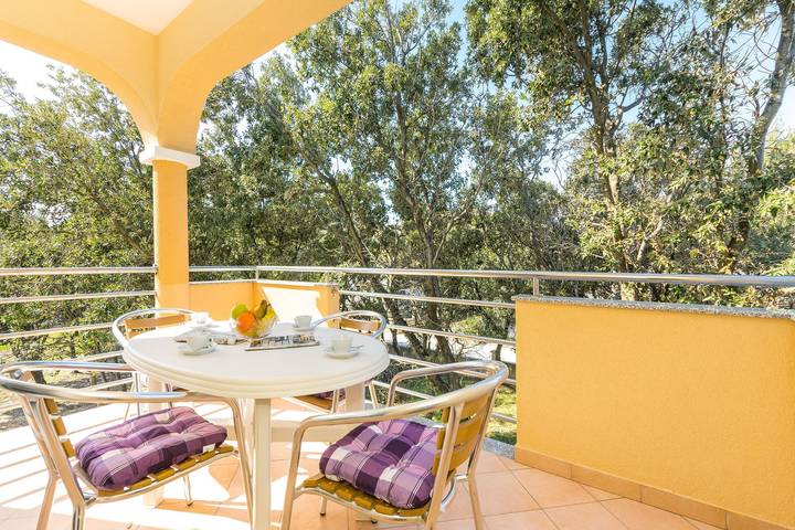 Ferienwohnung für 4 Personen, mit Balkon/Terrasse in Vrsi