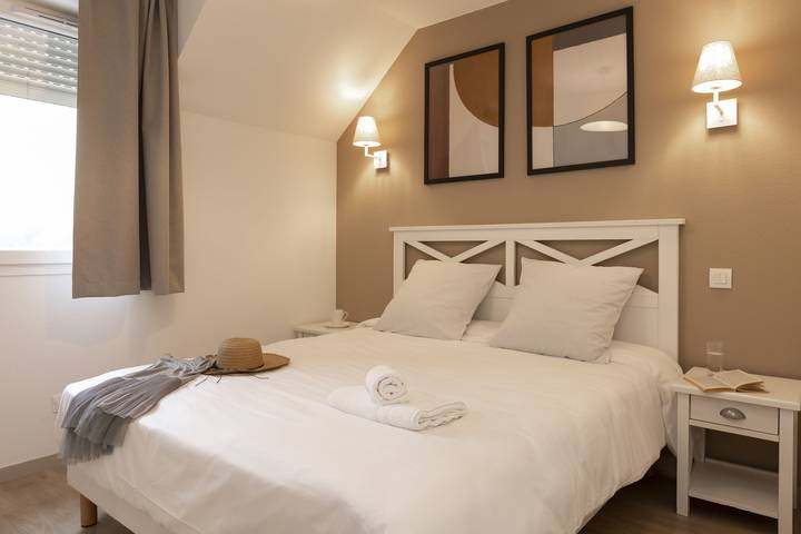 Location de vacances pour 4 personnes, avec sauna ainsi que piscine et balcon à Sarlat-la-Canéda - 2