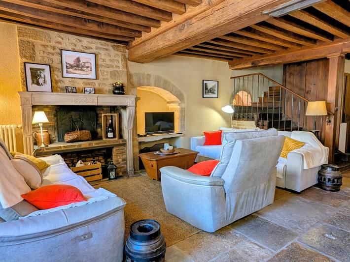Mittelalterliches Haus mit privatem Hof, 3 Schlafzimmer, Parkplatz in Châteauneuf-en-Auxois in Châteauneuf (Côte-d'Or), Beaune und Umgebung
