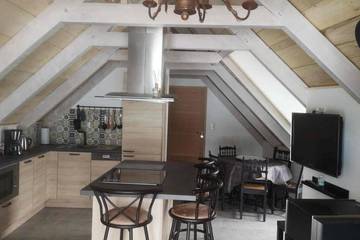 Gîte pour 6 personnes, avec jardin et vue, animaux acceptés à Soulages-Bonneval