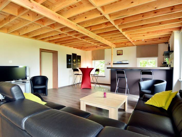 Location de vacances pour 8 personnes, avec jardin, adapté aux familles à Houffalize - 2