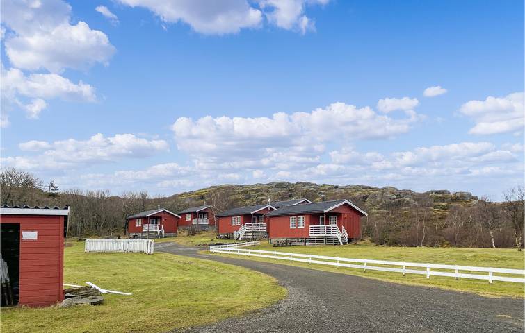 Ferienhaus für 4 Personen mit Garten in Lødingen