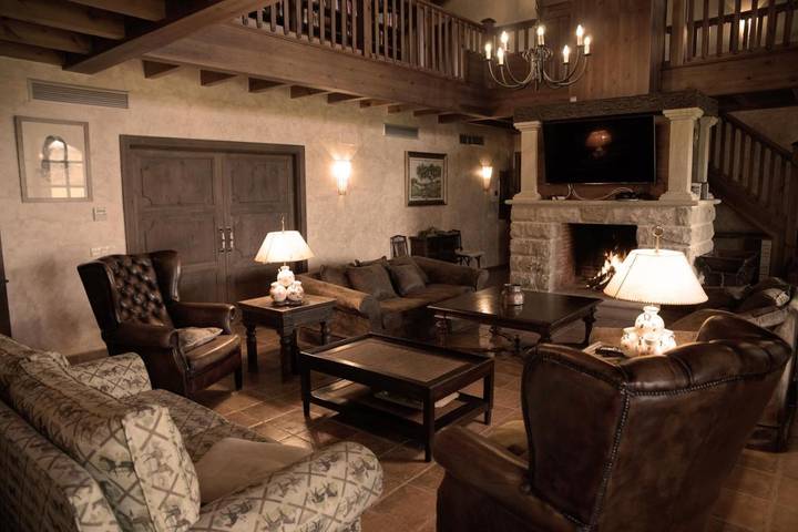 Chalet para 18 personas, con jacuzzi además de piscina y jardín, Se admiten mascotas en Provincia de Salamanca - 3