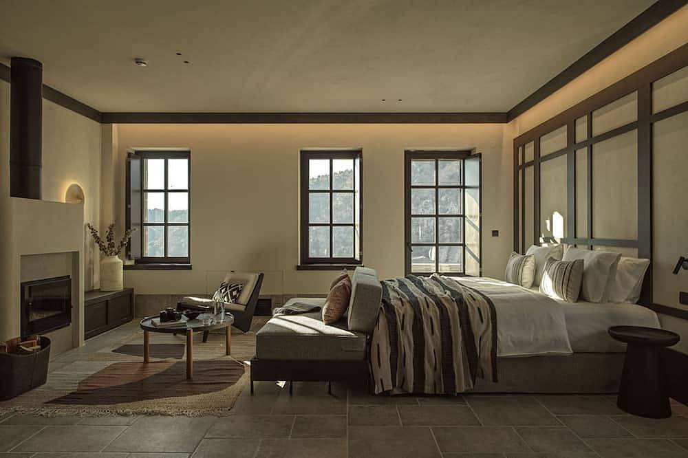 The Grand View Suite with large Veranda by Oreno in Tsepelovo, Région d'Ioannina