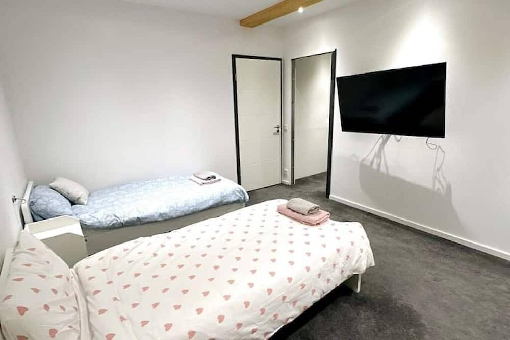 Fee Penthouse Berlin Buckow in Buckow, Berlin