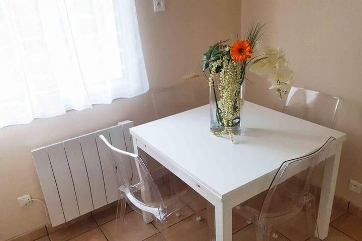 Gîte pour 4 personnes, avec vue ainsi que jardin et terrasse à Argelès-Gazost - 2