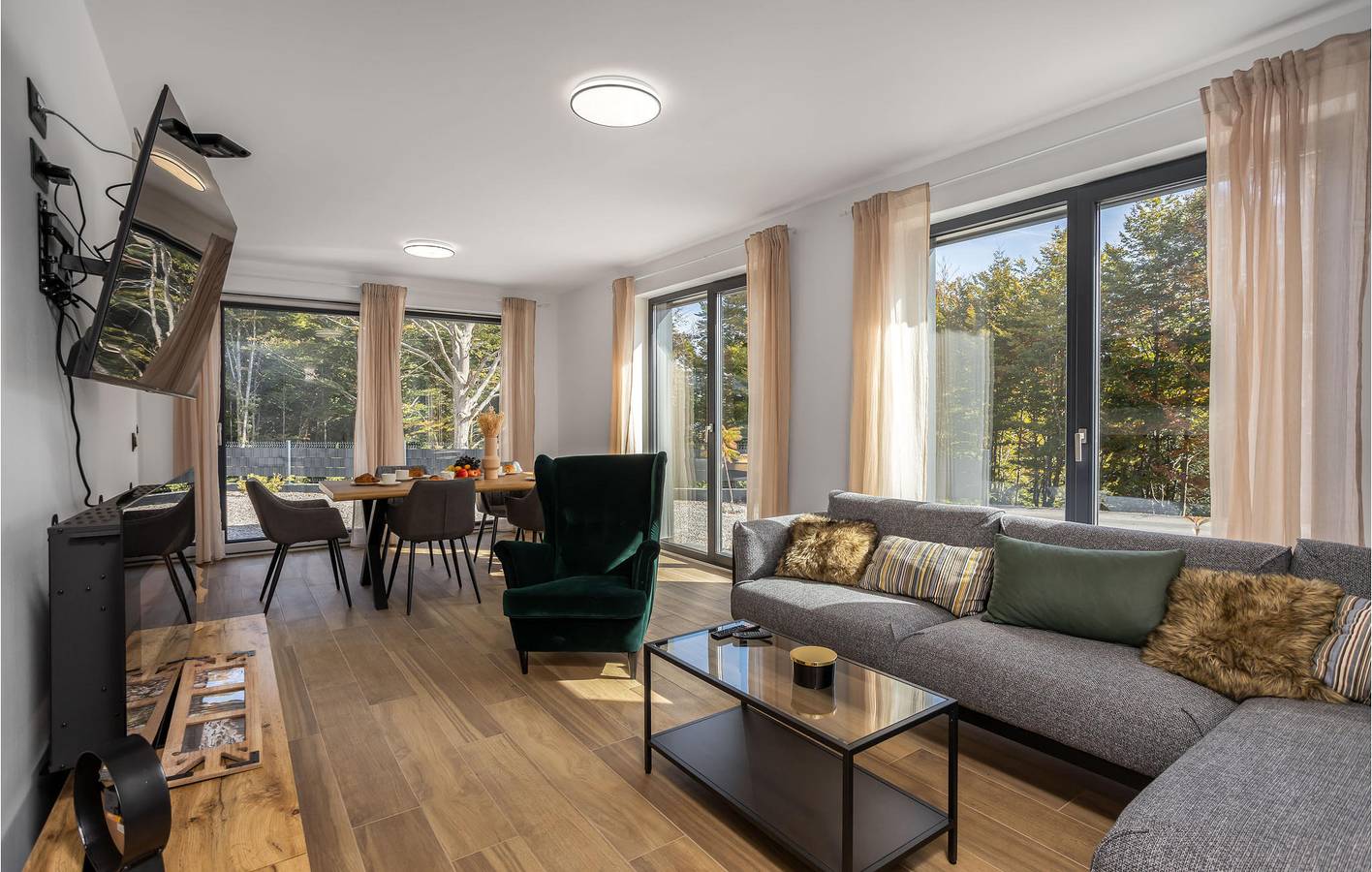 Charmante 1-Zimmer-Wohnung mit Sauna, Terrasse, WLAN und Parkplatz in Delnice, Primorje-Gorski Kotar