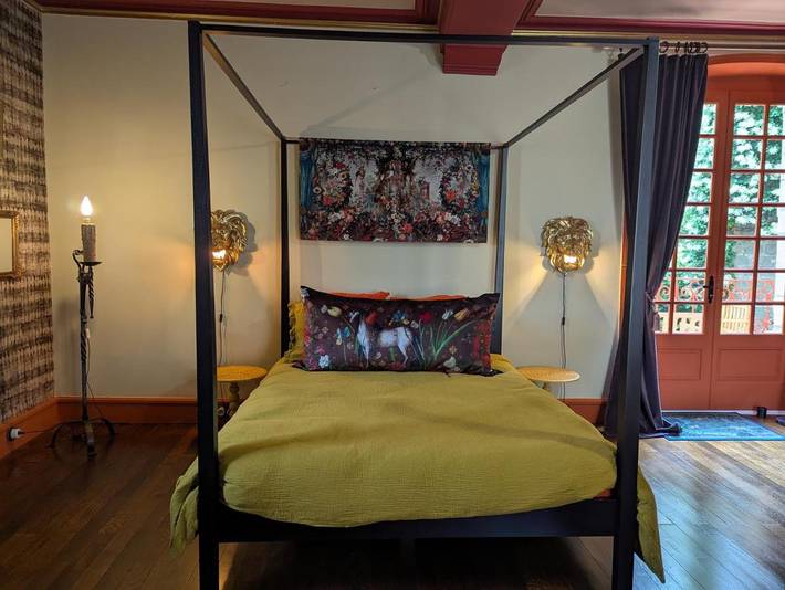 Location de vacances pour 2 personnes, avec vue ainsi que terrasse et jardin à Confolens - 4