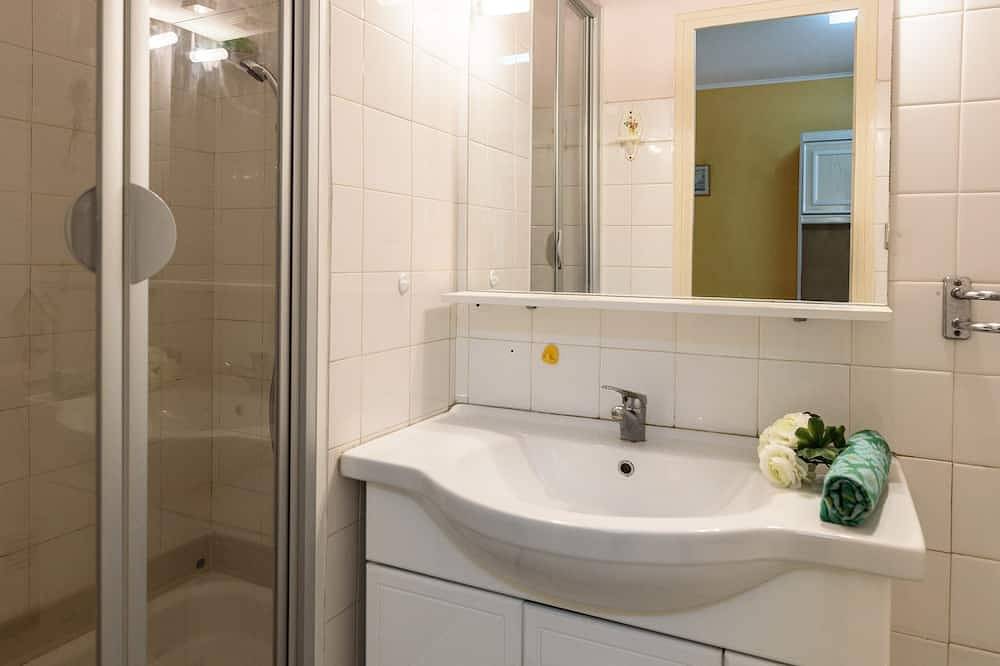 Well-equipped apartment, close to the beach and town center. in Le Grau-du-Roi, Côte d'Améthyste