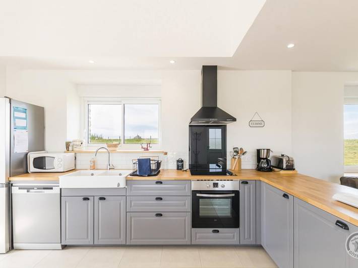 Gîte pour 4 personnes, avec jardin dans Ardevon - 3