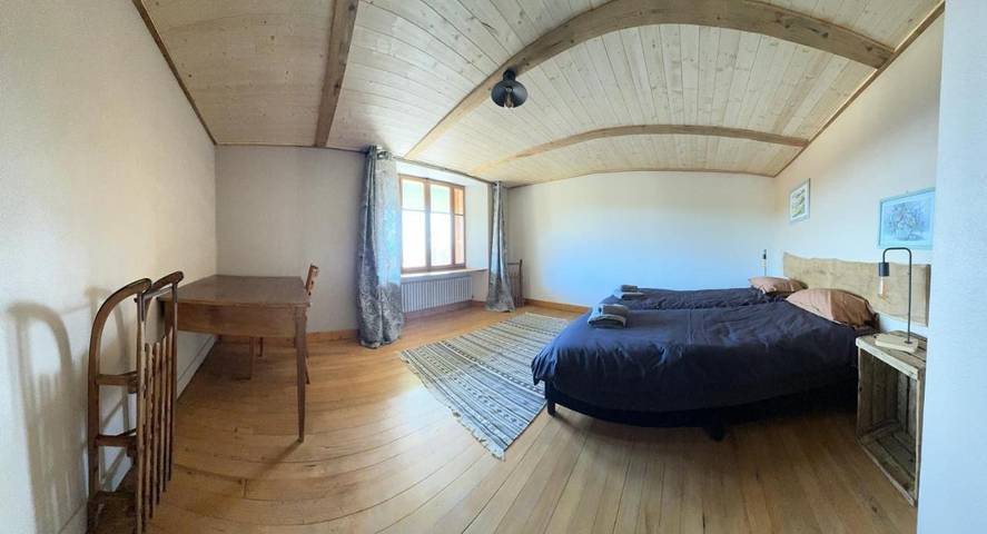 Location de vacances pour 8 personnes, avec vue et jardin, animaux acceptés à Vaulx - 4