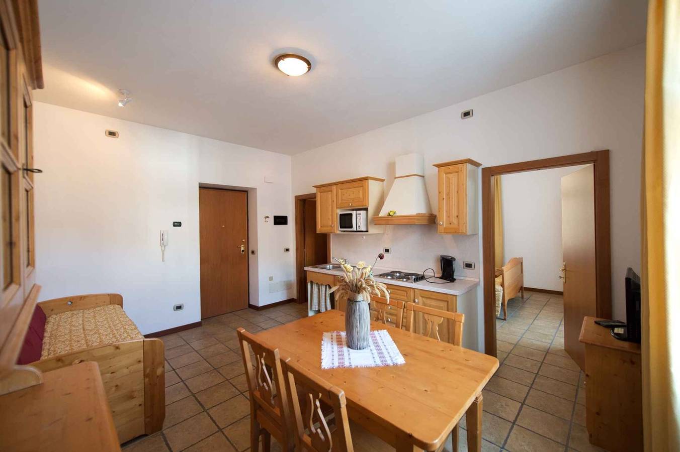 Ganze Ferienwohnung, Ferienwohnung mit gutem Panorama  in Arco, Gardasee-Berge