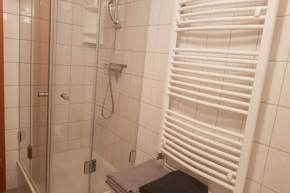 Ferienwohnung Burgblick - 4-Bett-Ferienwohnung douche / toilet, niet-roken, foto 7