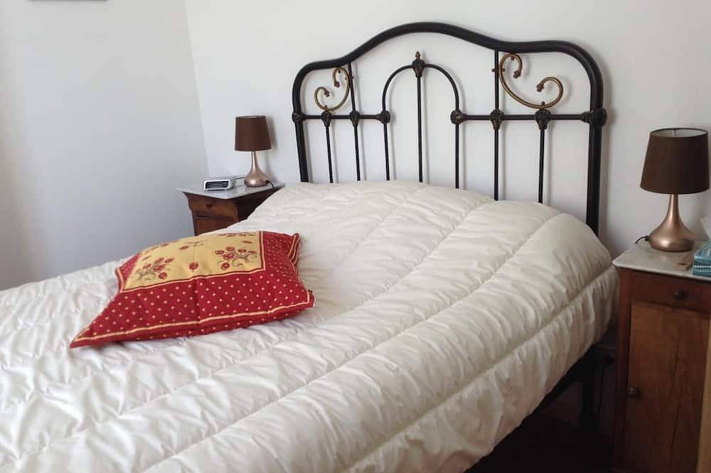 Chez Manou - Rougiers in Rougiers, Région de Brignoles