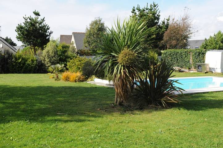 Gîte pour 4 personnes, avec piscine ainsi que sauna et jardin à Guidel - 4