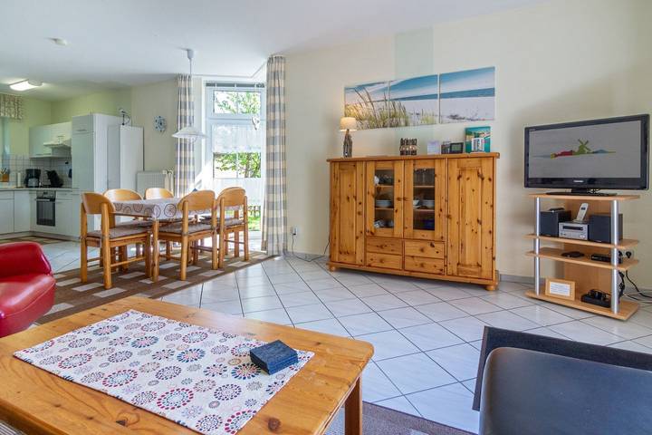 Ferienhaus für 4 Personen, mit Garten in Neßmersiel - 2