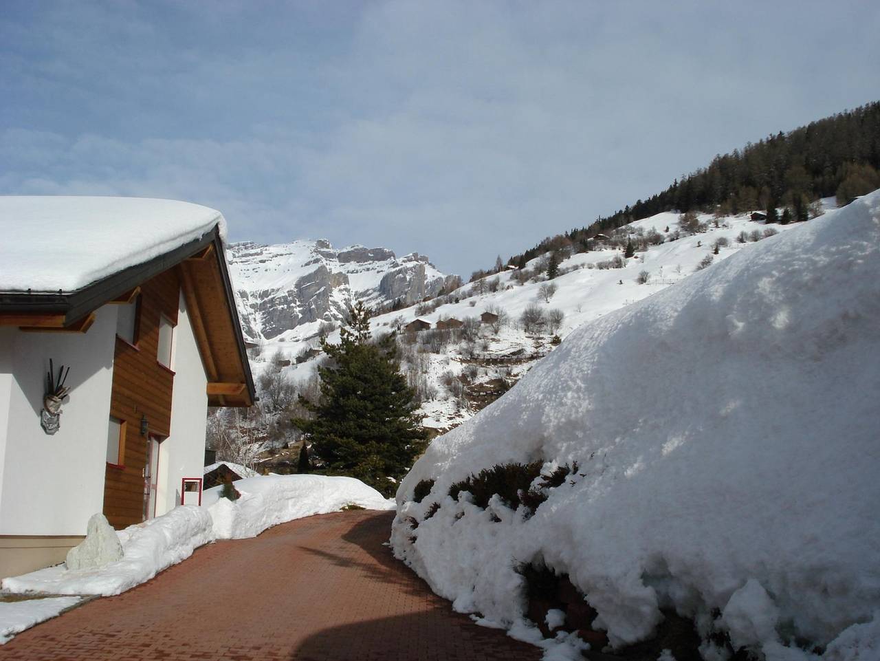 Ganze Ferienwohnung, Chalet Kristall # - 6-bed apartment, Dusche, Wc in Albinen, Leukerbad & Umgebung