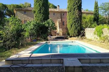 Chambre d’hôte pour 10 personnes, avec jardin à Carsan